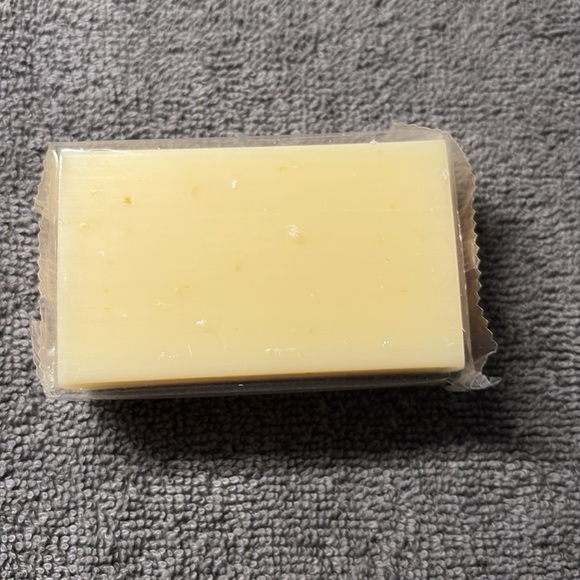 Lavender Oatmeal Moisturizing Soap Set - Picture 2 of 2